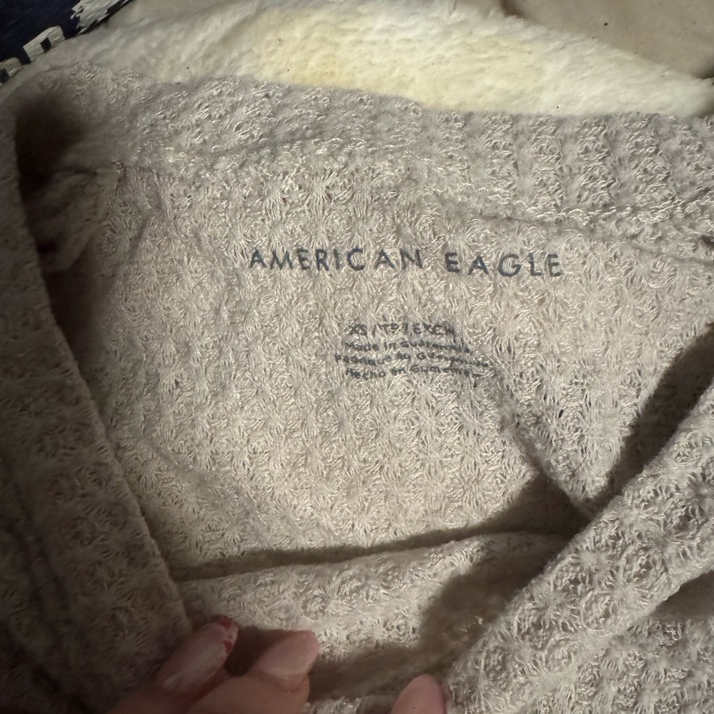 American Eagle Beige Textured Sweater